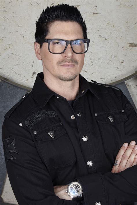 Zak Bagans .